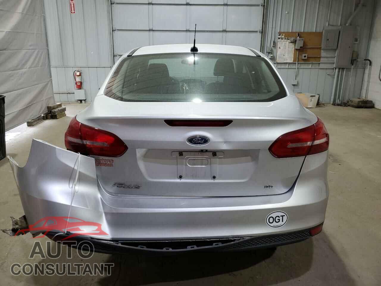 FORD FOCUS 2015 - 1FADP3F23FL282798