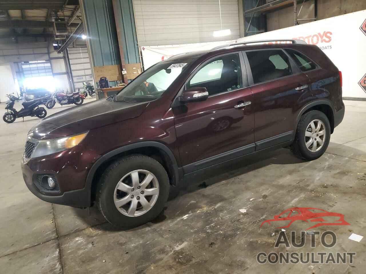 KIA SORENTO 2011 - 5XYKT4A15BG137320