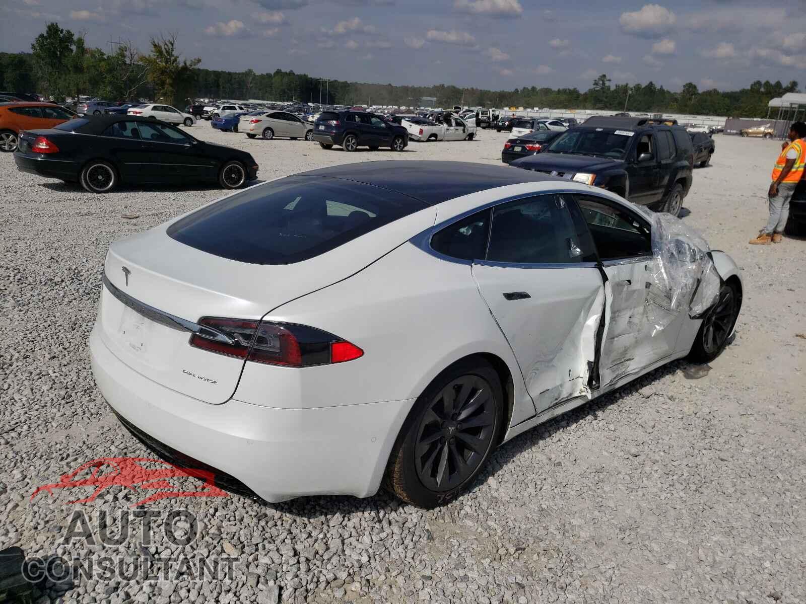TESLA MODEL S 2019 - 5YJSA1E25KF338939