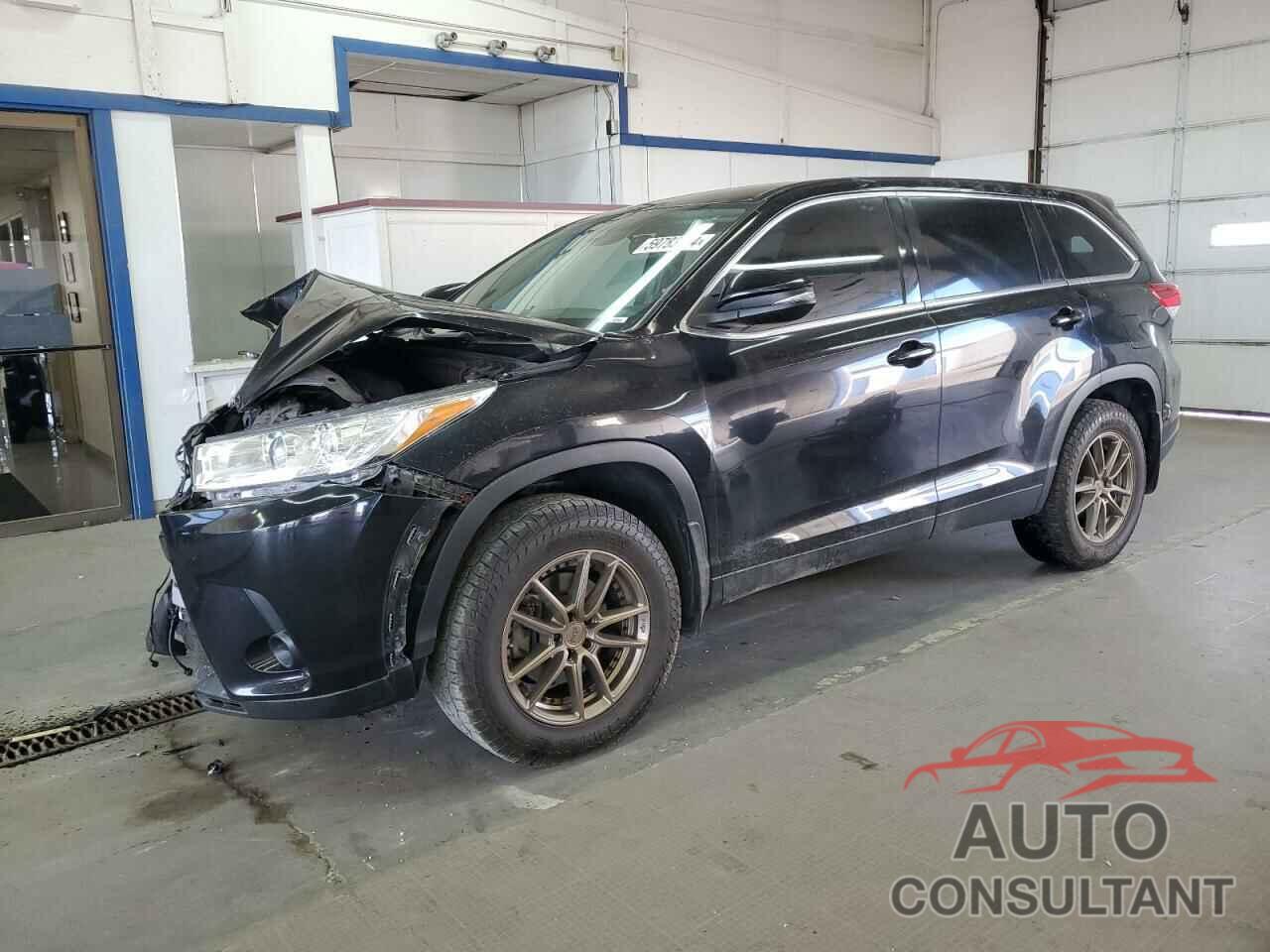 TOYOTA HIGHLANDER 2019 - 5TDBZRFH9KS962538