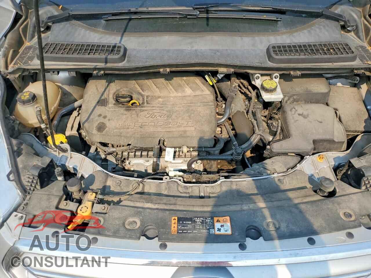 FORD ESCAPE 2017 - 1FMCU9GD1HUC91946