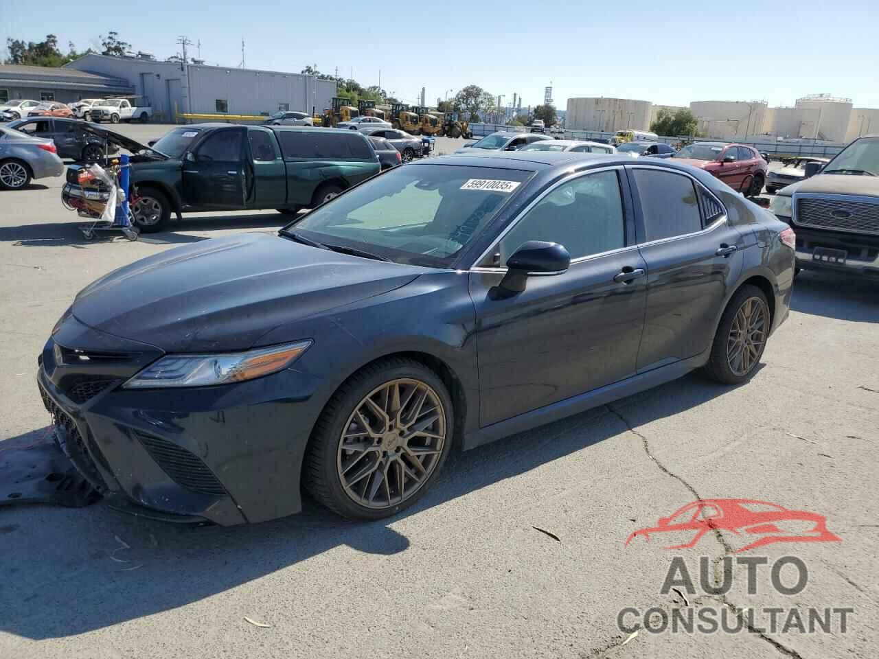 TOYOTA CAMRY 2018 - 4T1BZ1HK0JU503687