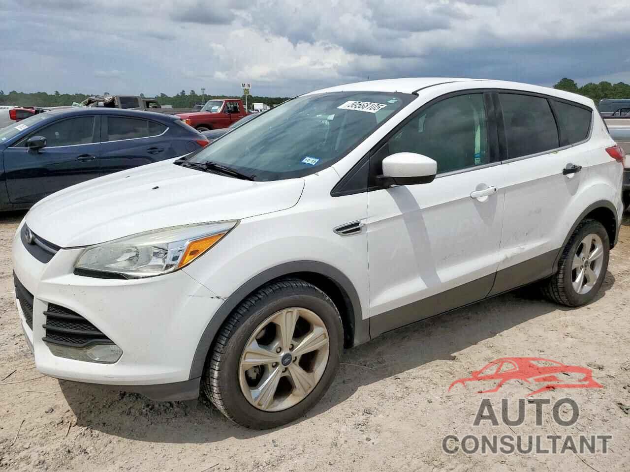 FORD ESCAPE 2016 - 1FMCU0GX1GUB36639