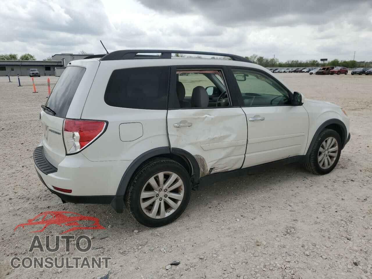 SUBARU FORESTER 2011 - JF2SHBEC9BH776679