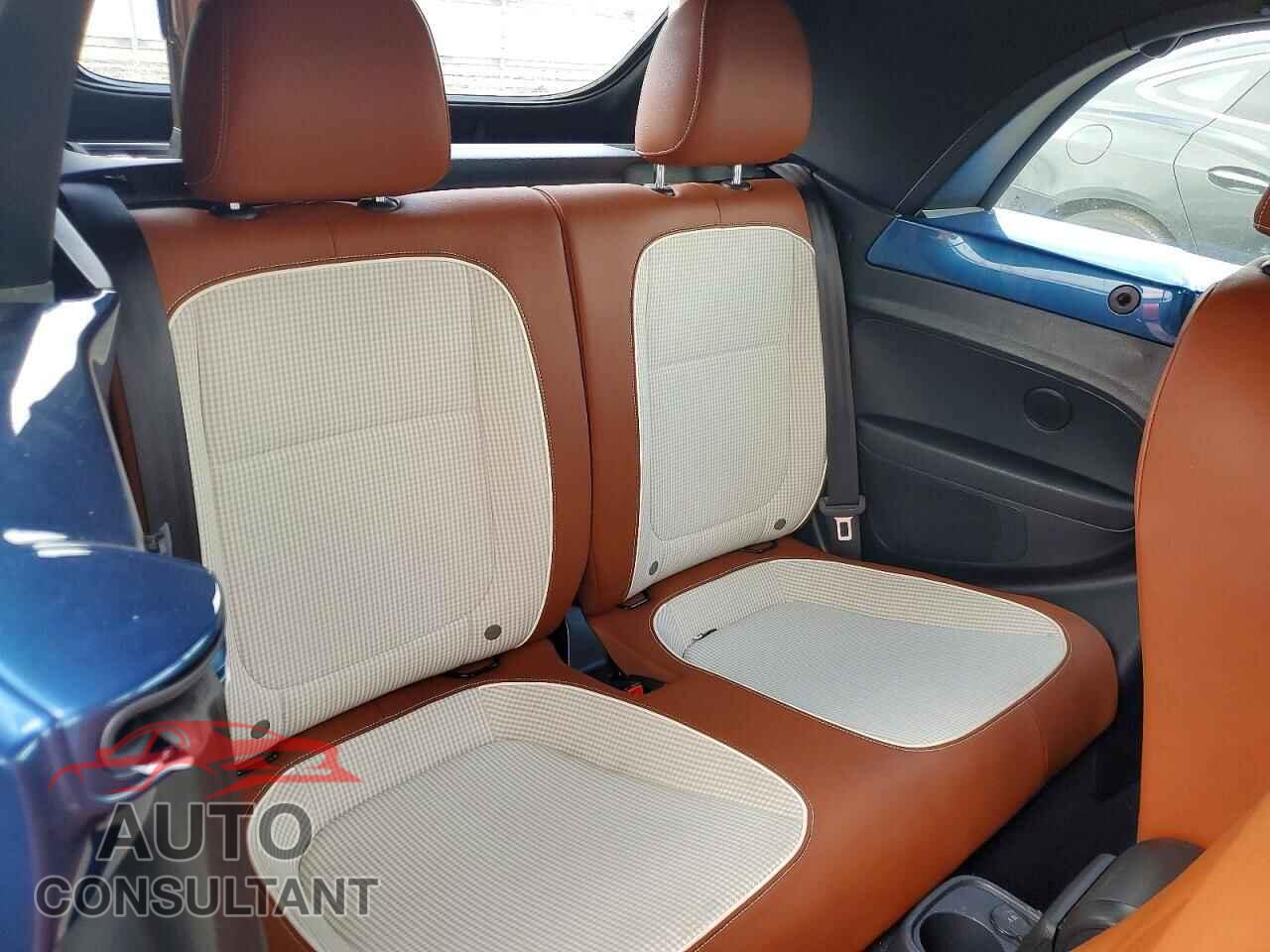 VOLKSWAGEN BEETLE 2017 - 3VW517AT7HM816357