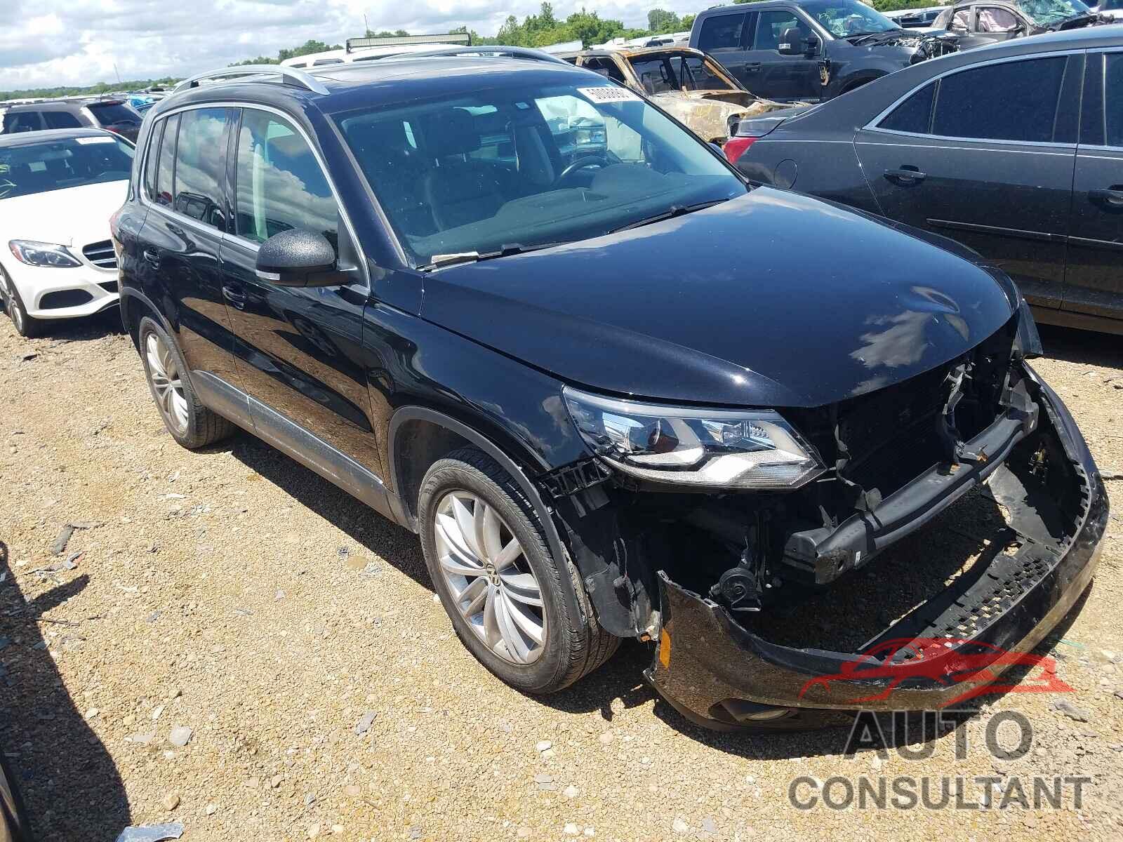 VOLKSWAGEN TIGUAN 2016 - WVGBV7AX5GW506540