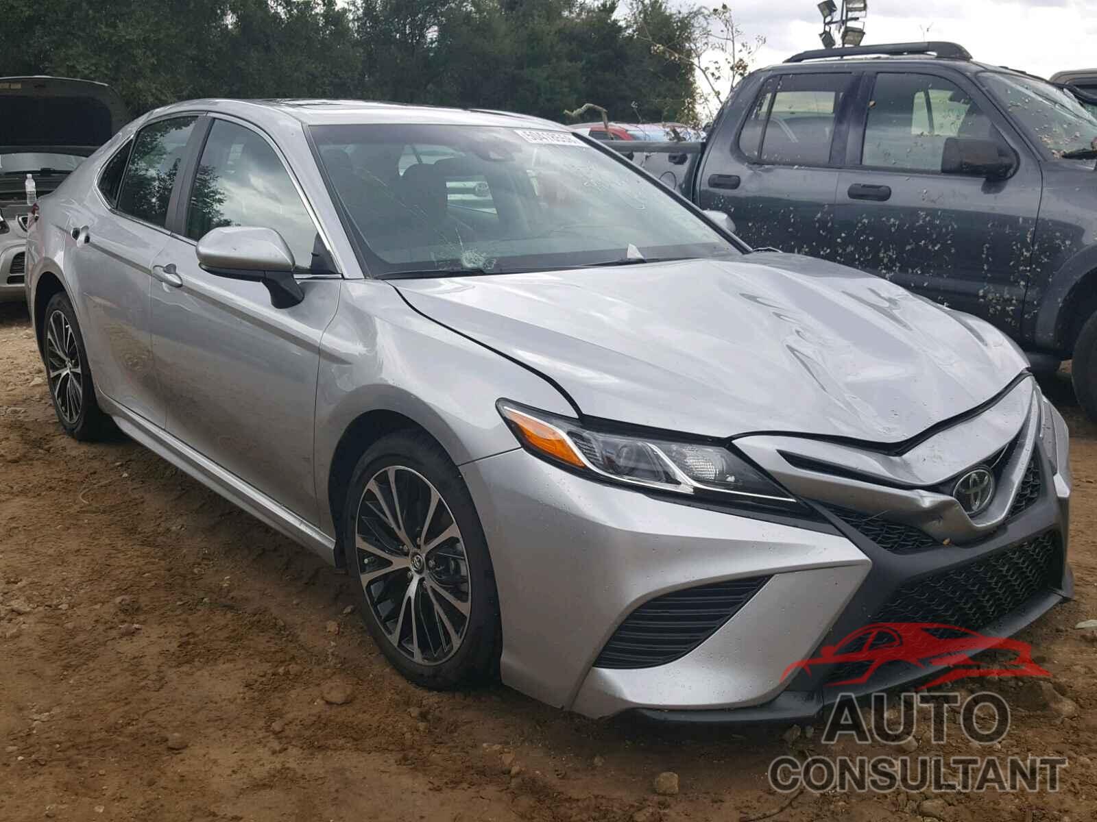TOYOTA CAMRY 2018 - 4T1B11HK4JU602598