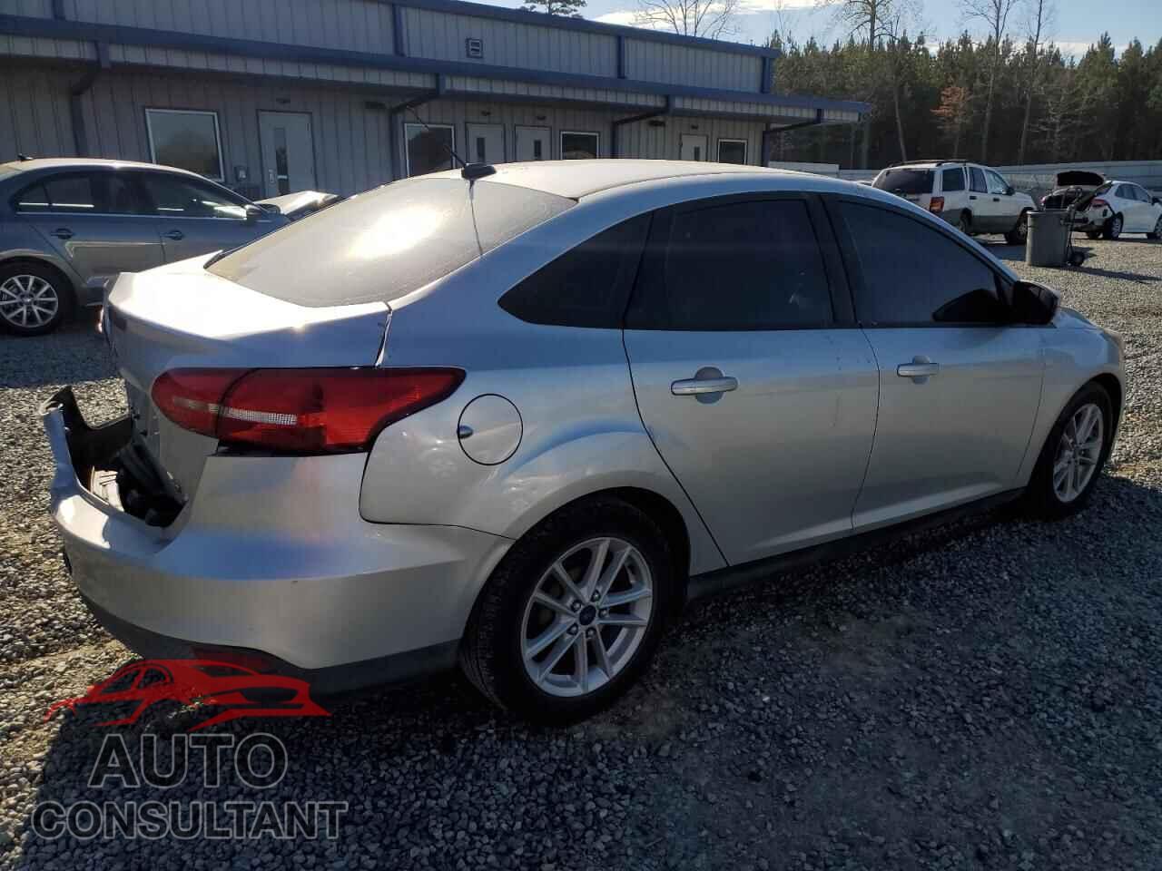 FORD FOCUS 2017 - 1FADP3F22HL270063