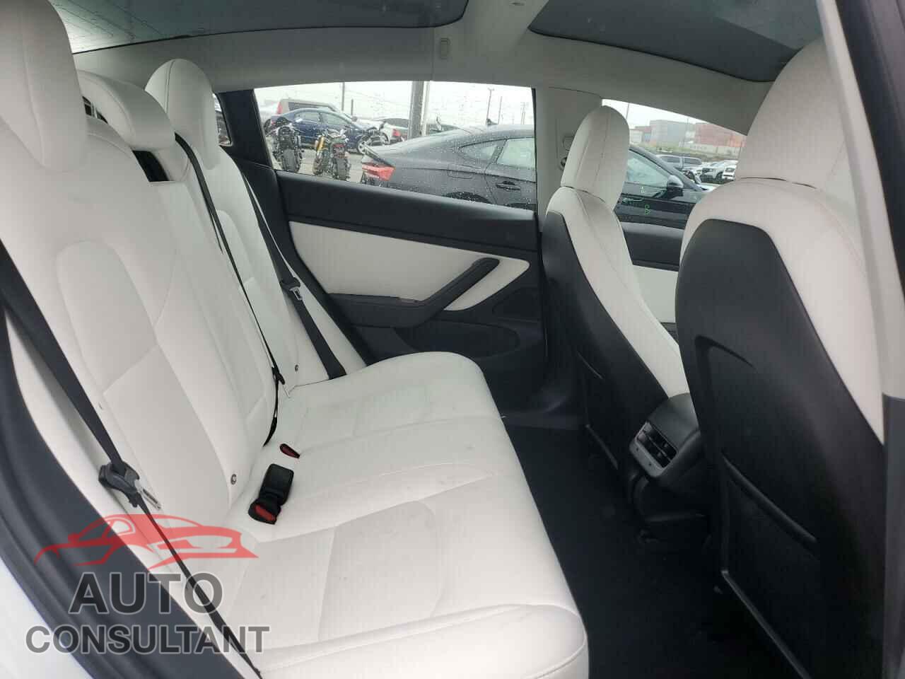 TESLA MODEL 3 2018 - 5YJ3E1EA5JF168631