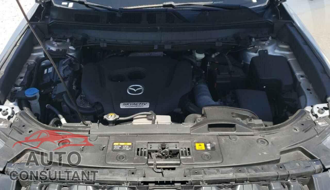 MAZDA CX-9 2018 - JM3TCADY4J0227601