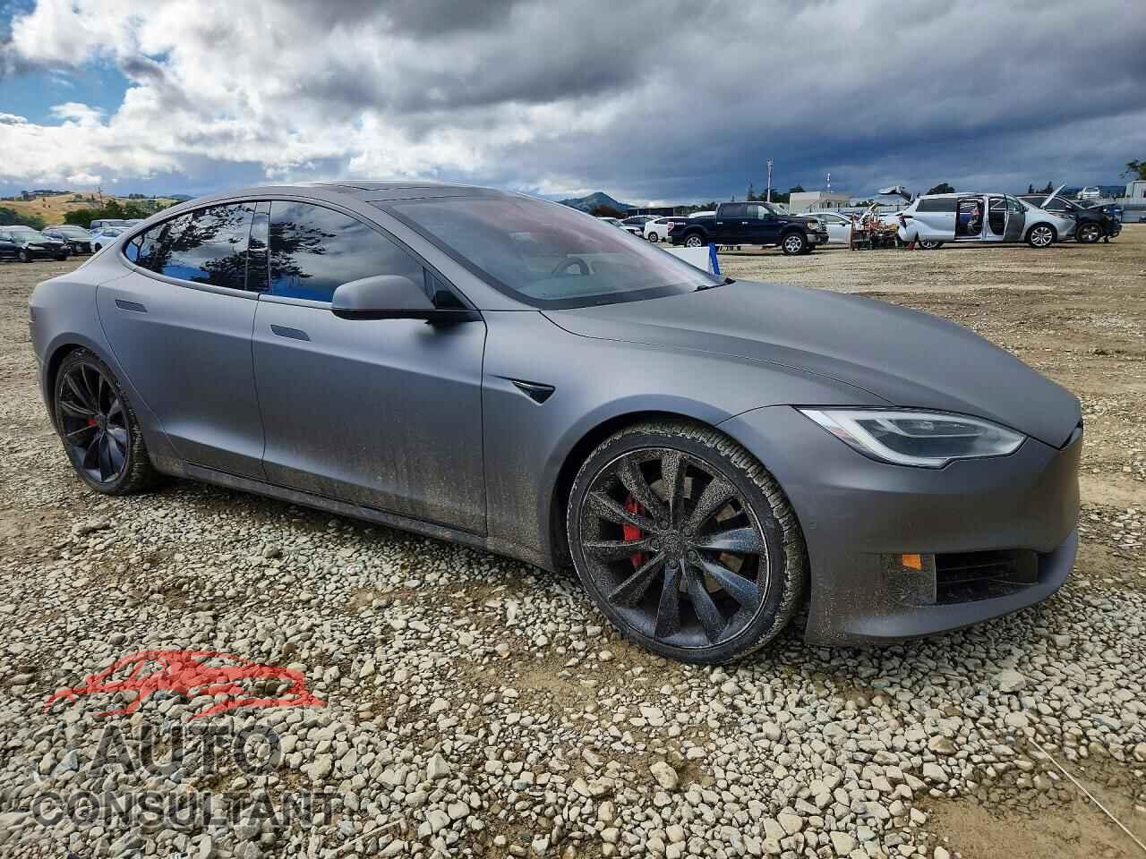 TESLA MODEL S 2017 - 5YJSA1E26HF192818