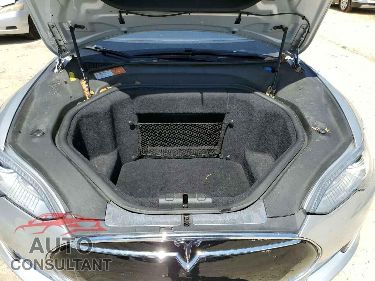 TESLA MODEL S 2012 - 5YJSA1DP4CFS00811
