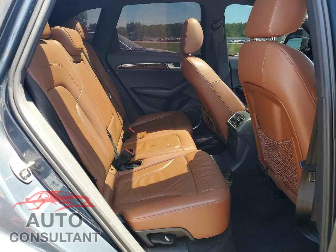 AUDI Q5 2011 - WA1LFAFPXBA086270