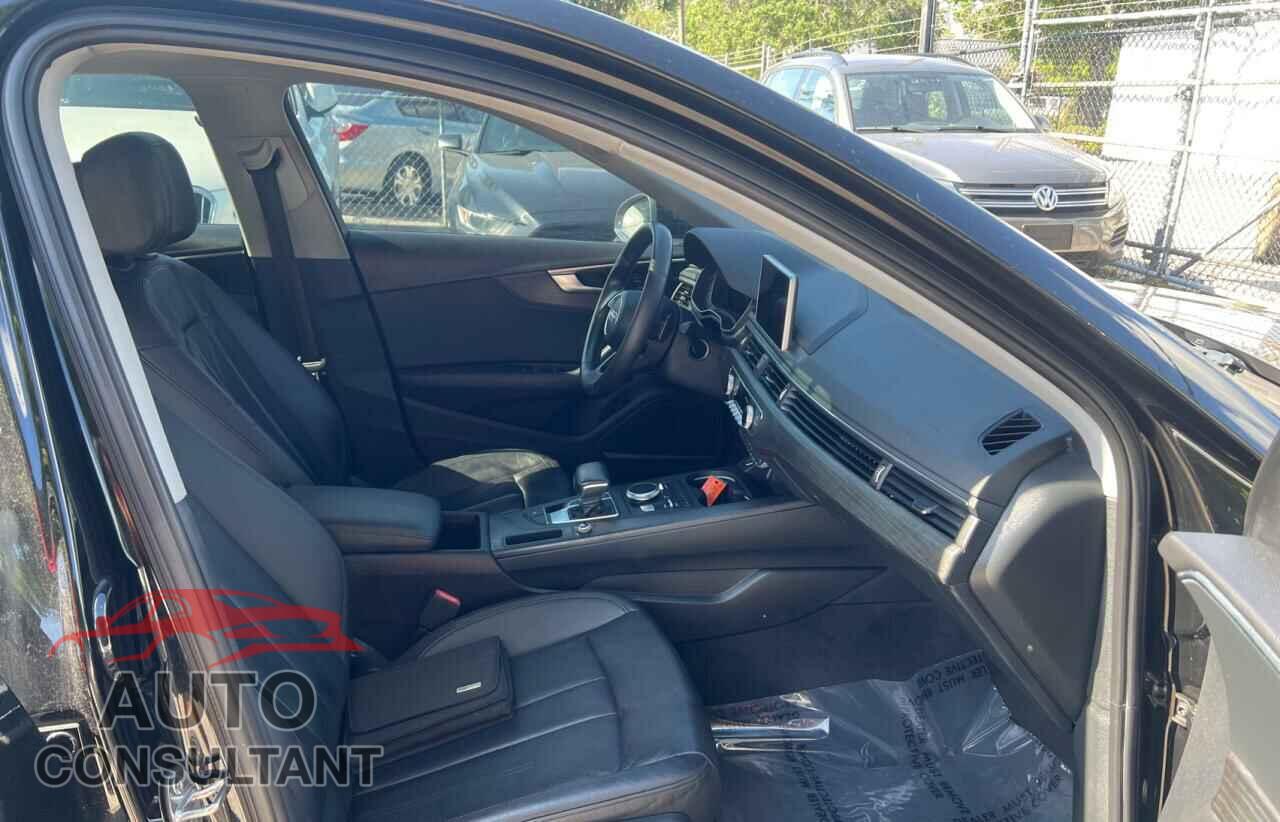 AUDI A4 2017 - WAULNAF44HN011352