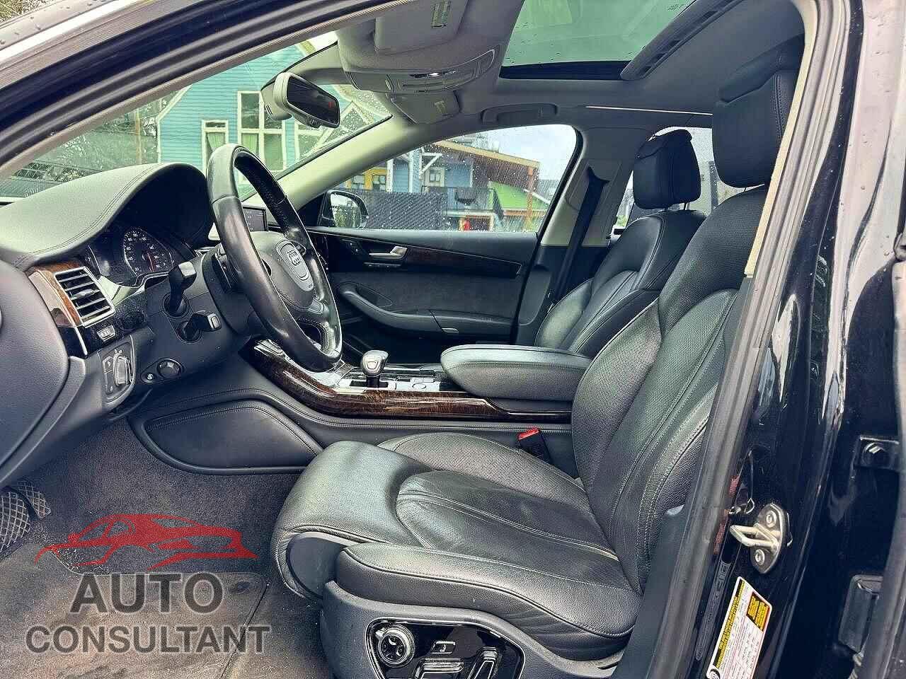 AUDI A8 2011 - WAURVAFD2BN024120