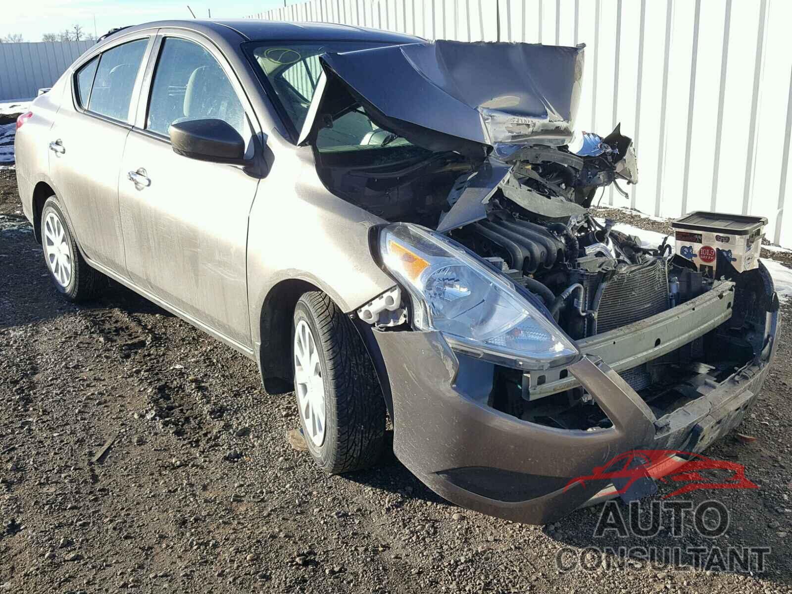 NISSAN VERSA 2015 - 3N1CN7AP4FL813097