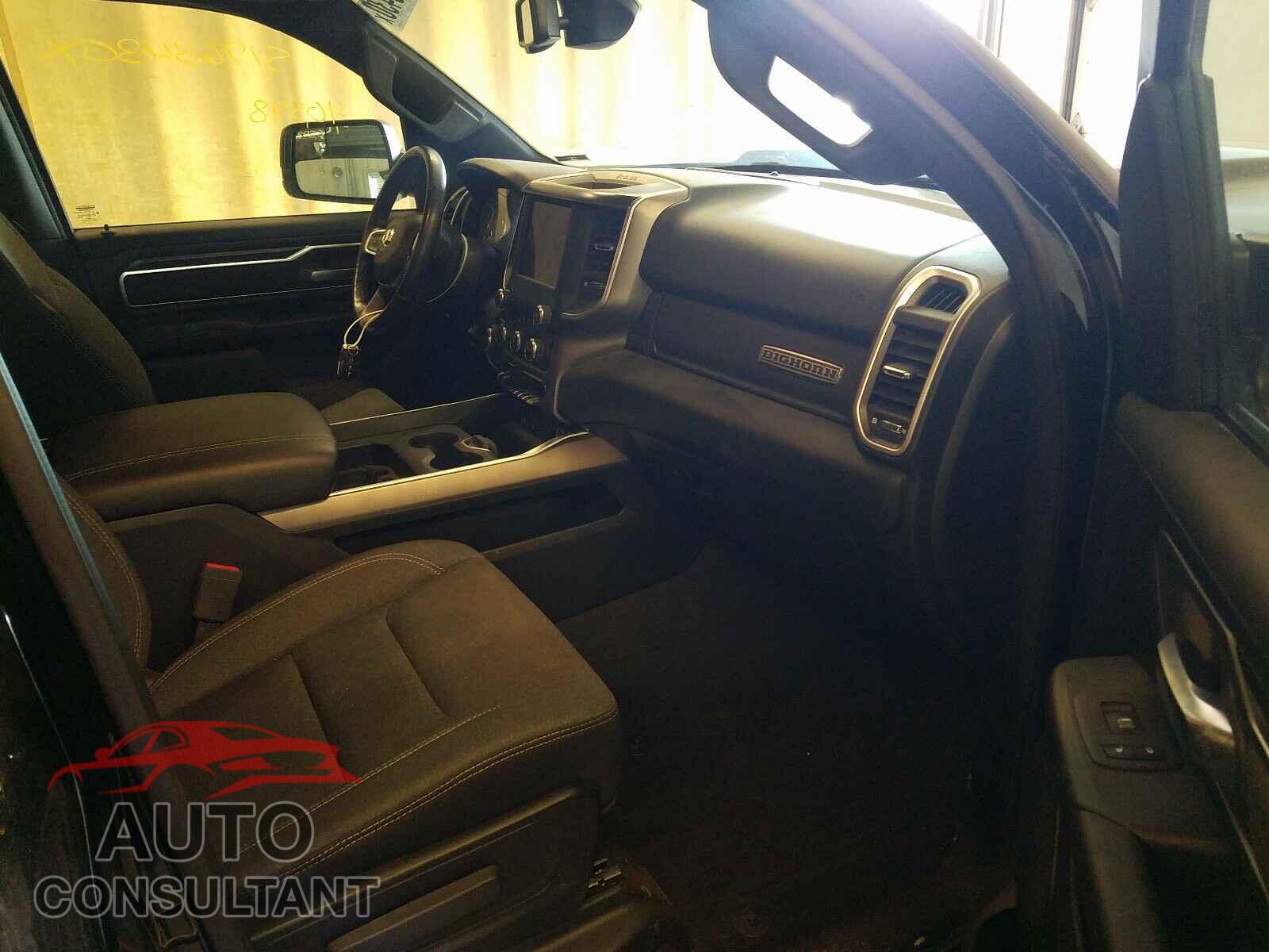 DODGE RAM 2019 - 1C6SRFMTXKN725933