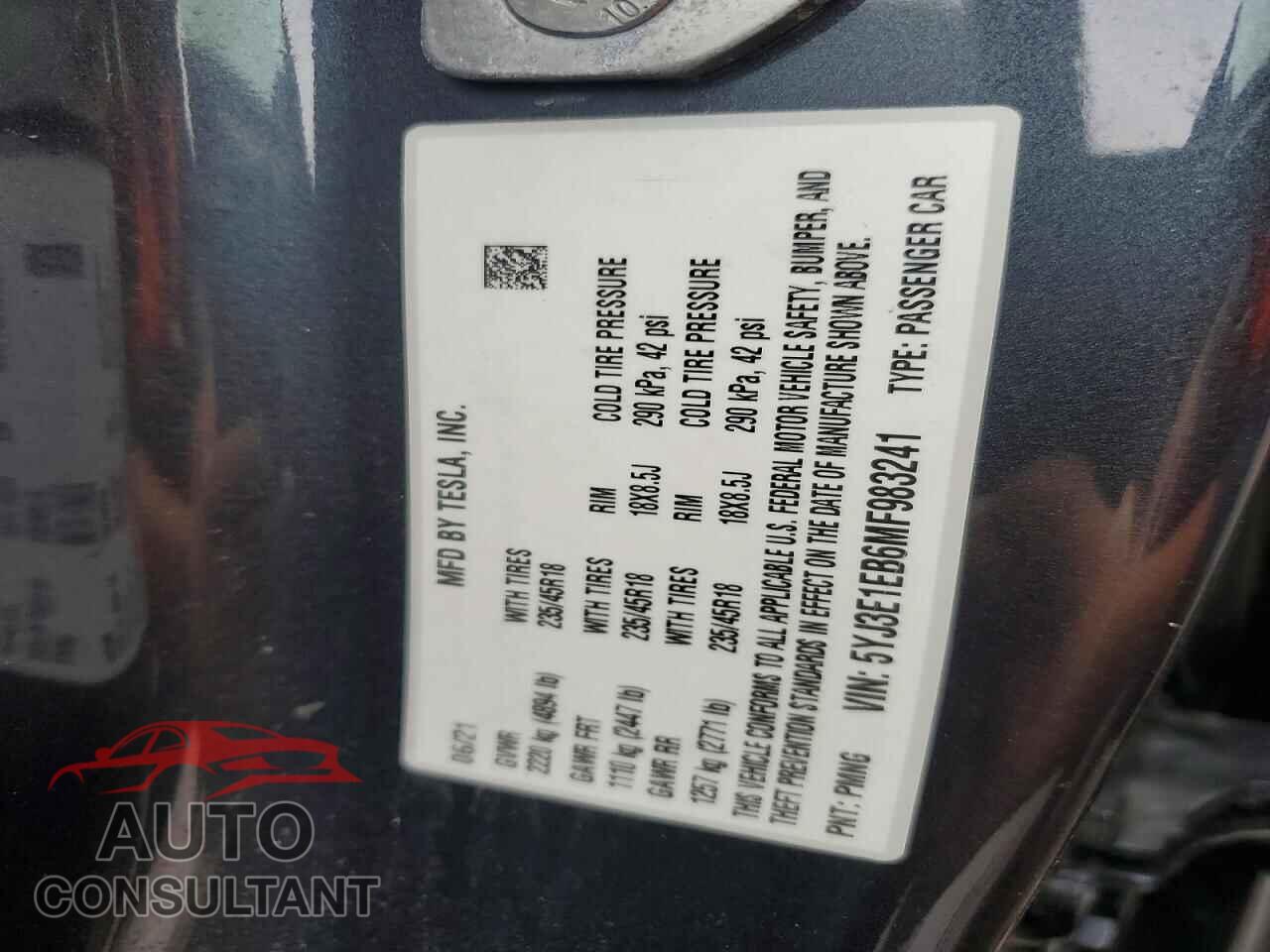 TESLA MODEL 3 2021 - 5YJ3E1EB6MF983241