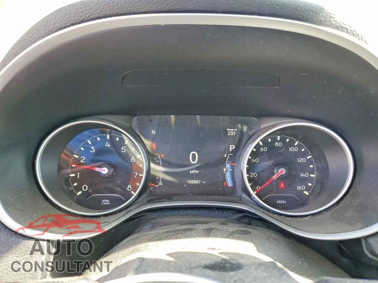 JEEP COMPASS 2018 - 3C4NJDCB2JT163308