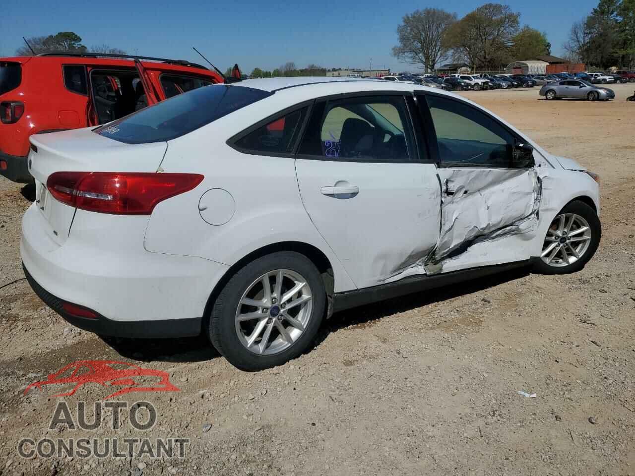 FORD FOCUS 2017 - 1FADP3F24HL208356