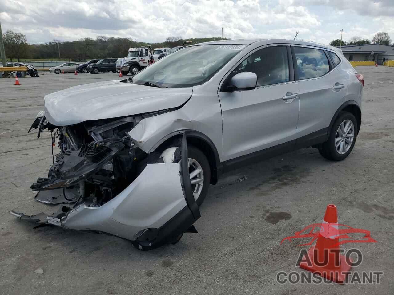 NISSAN ROGUE 2017 - JN1BJ1CR6HW128065