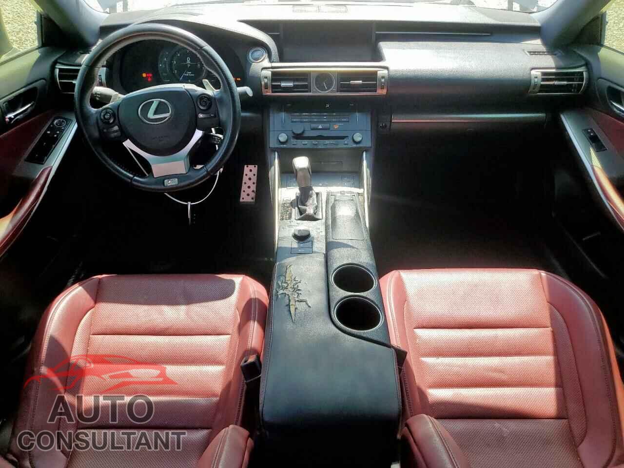 LEXUS IS 2015 - JTHBE1D27F5017920