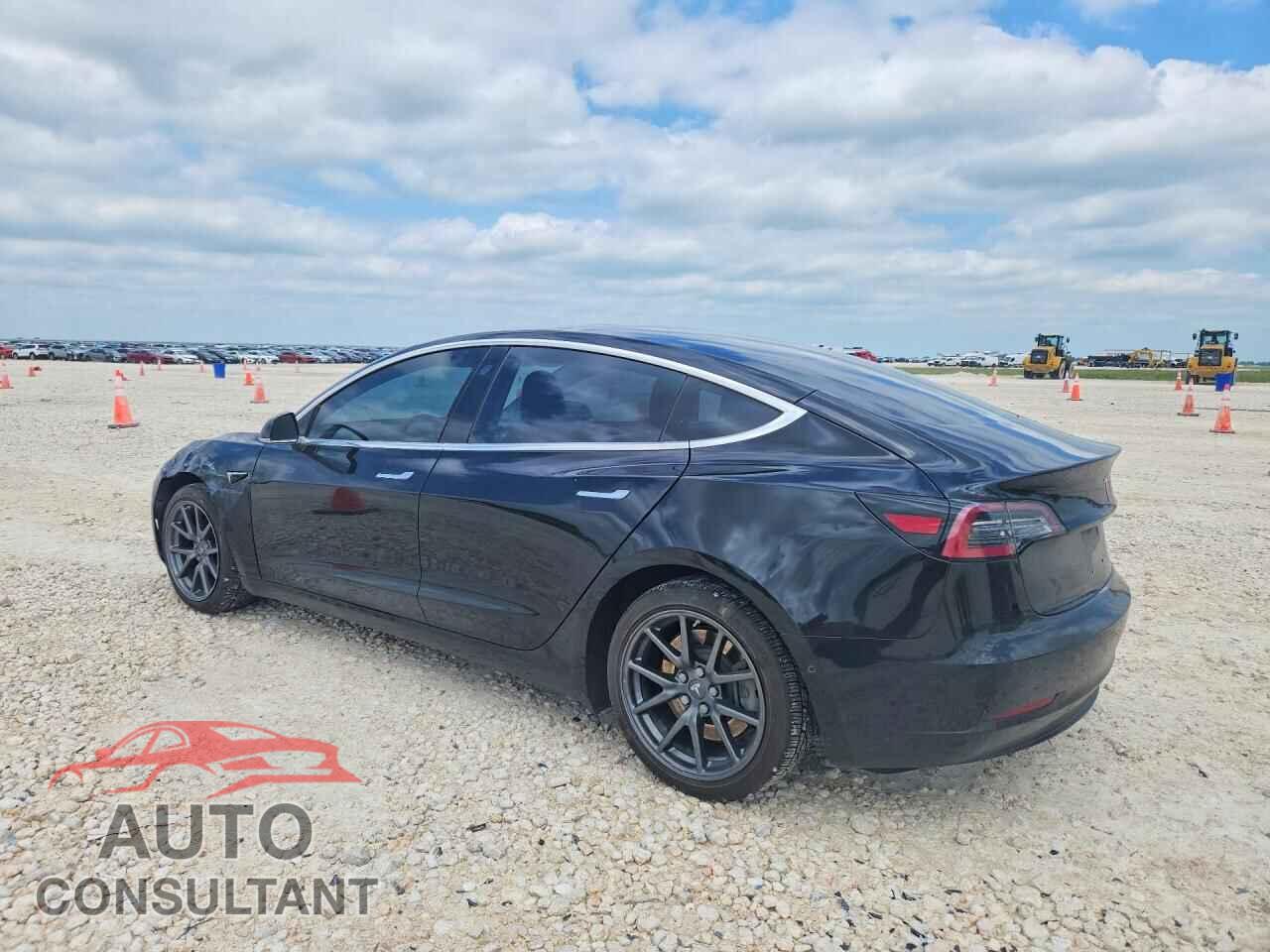TESLA MODEL 3 2018 - 5YJ3E1EA6JF152681