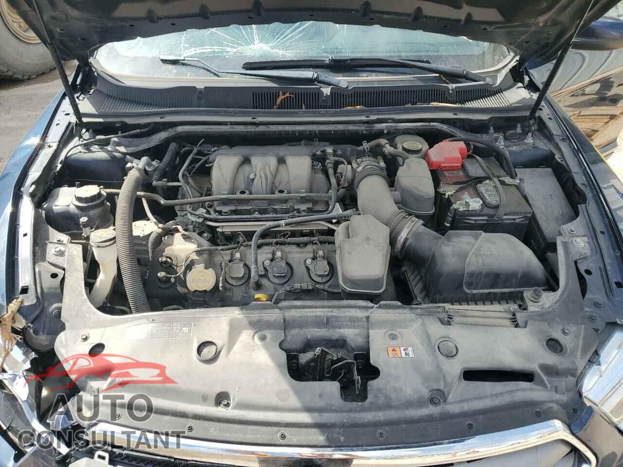 FORD TAURUS 2017 - 1FAHP2E86HG102078