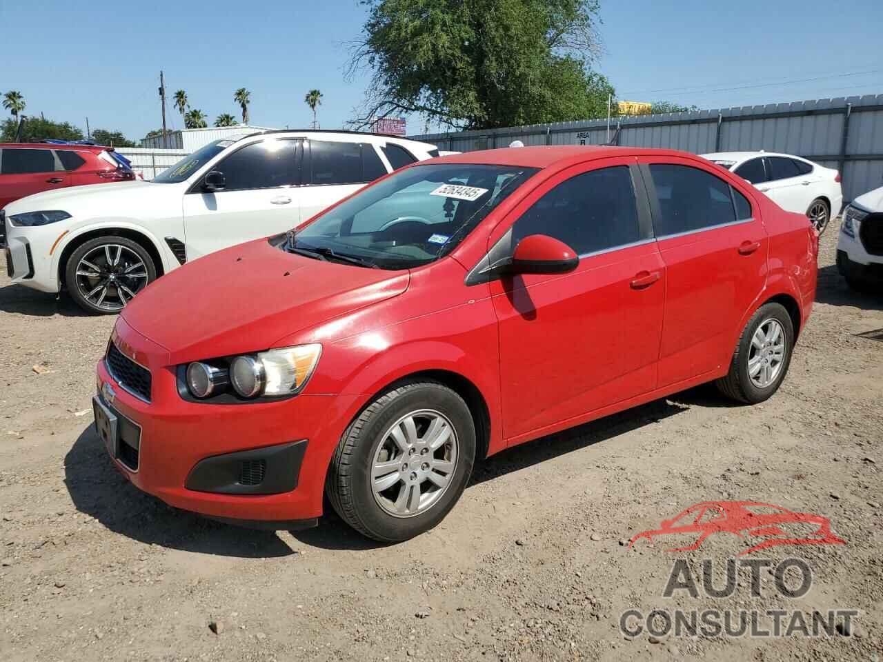 CHEVROLET SONIC 2013 - 1G1JC5SB6D4143520