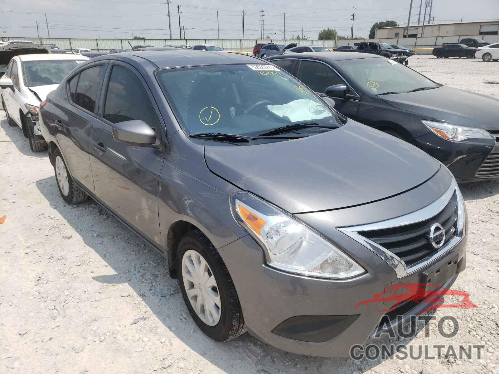 NISSAN VERSA 2017 - 3N1CN7AP3HL903957