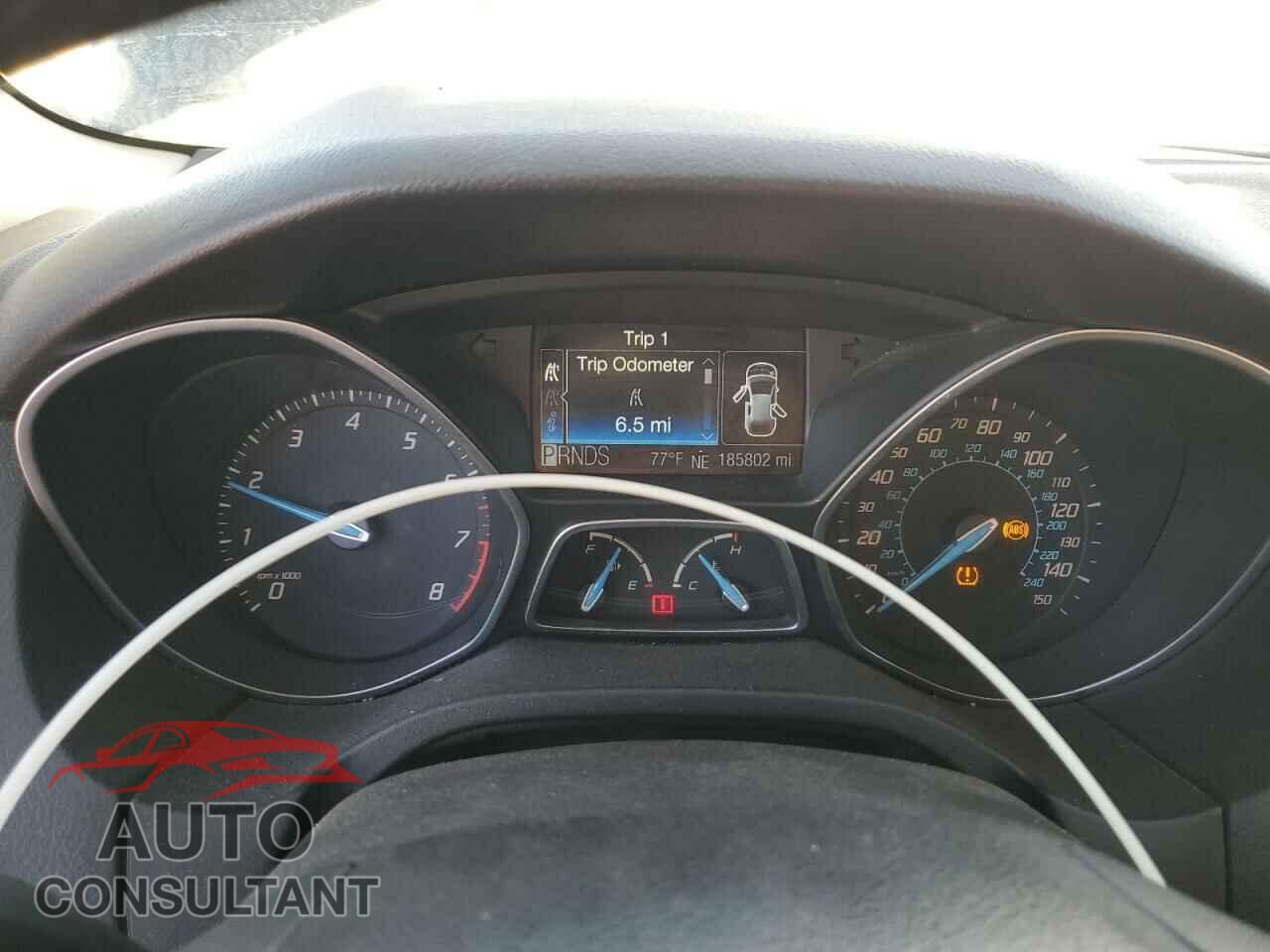 FORD FOCUS 2012 - 1FAHP3M22CL253597