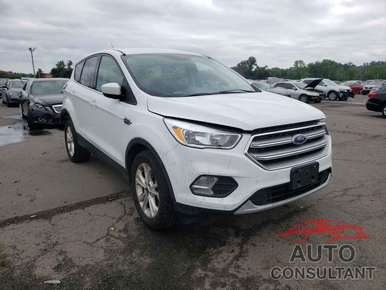 FORD ESCAPE 2017 - 1FMCU9GD9HUD02739