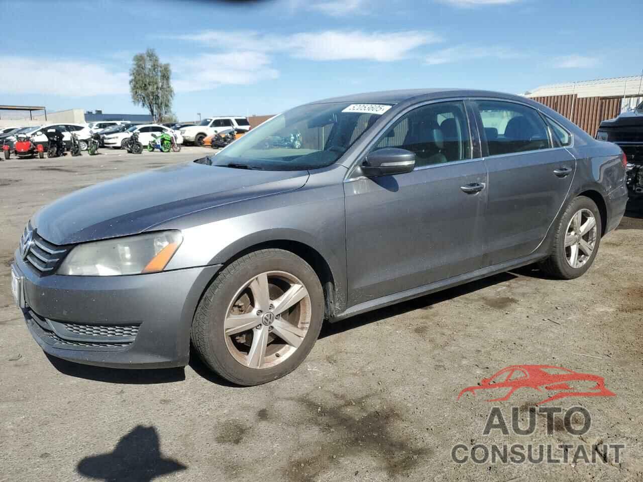VOLKSWAGEN PASSAT 2013 - 1VWBP7A32DC090131