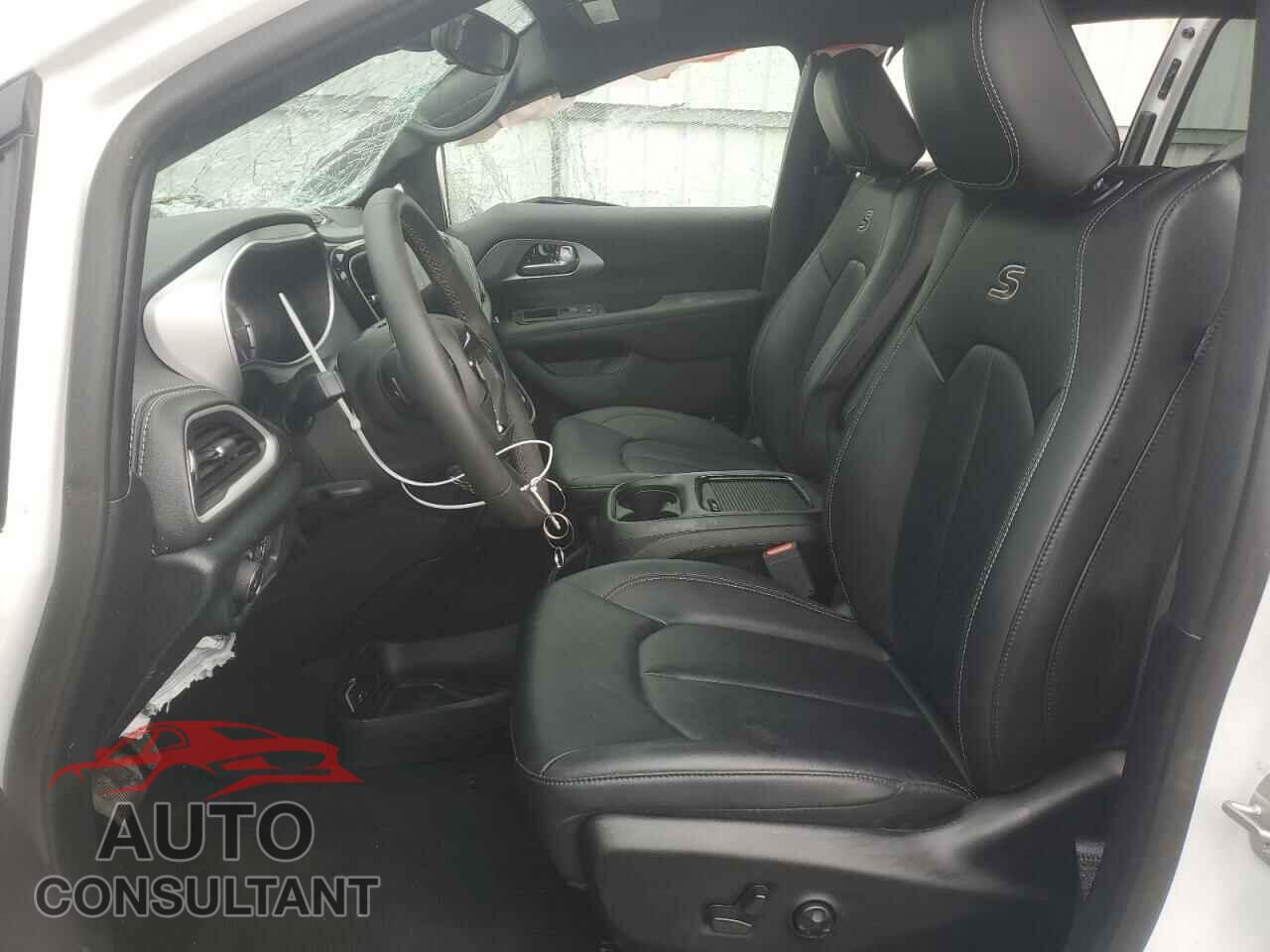 CHRYSLER PACIFICA 2024 - 2C4RC1S77RR156537