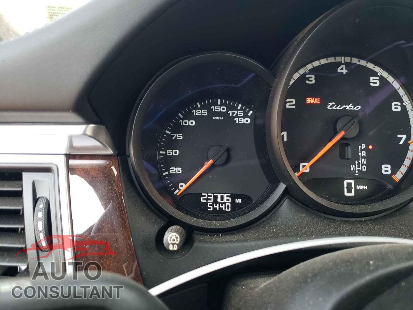 PORSCHE MACAN 2018 - WP1AF2A5XJLB71510
