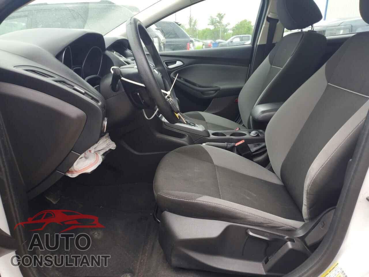 FORD FOCUS 2014 - 1FADP3F25EL265404