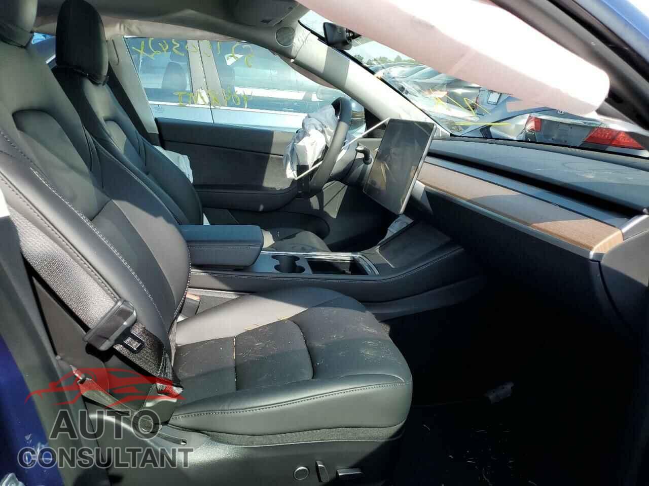 TESLA MODEL Y 2021 - 5YJYGAEE5MF116357