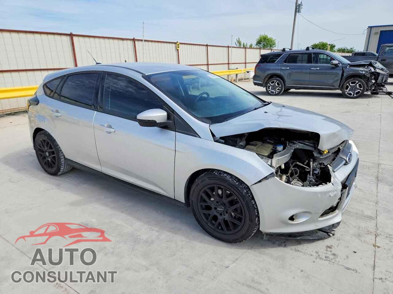 FORD FOCUS 2014 - 1FADP3K28EL428505