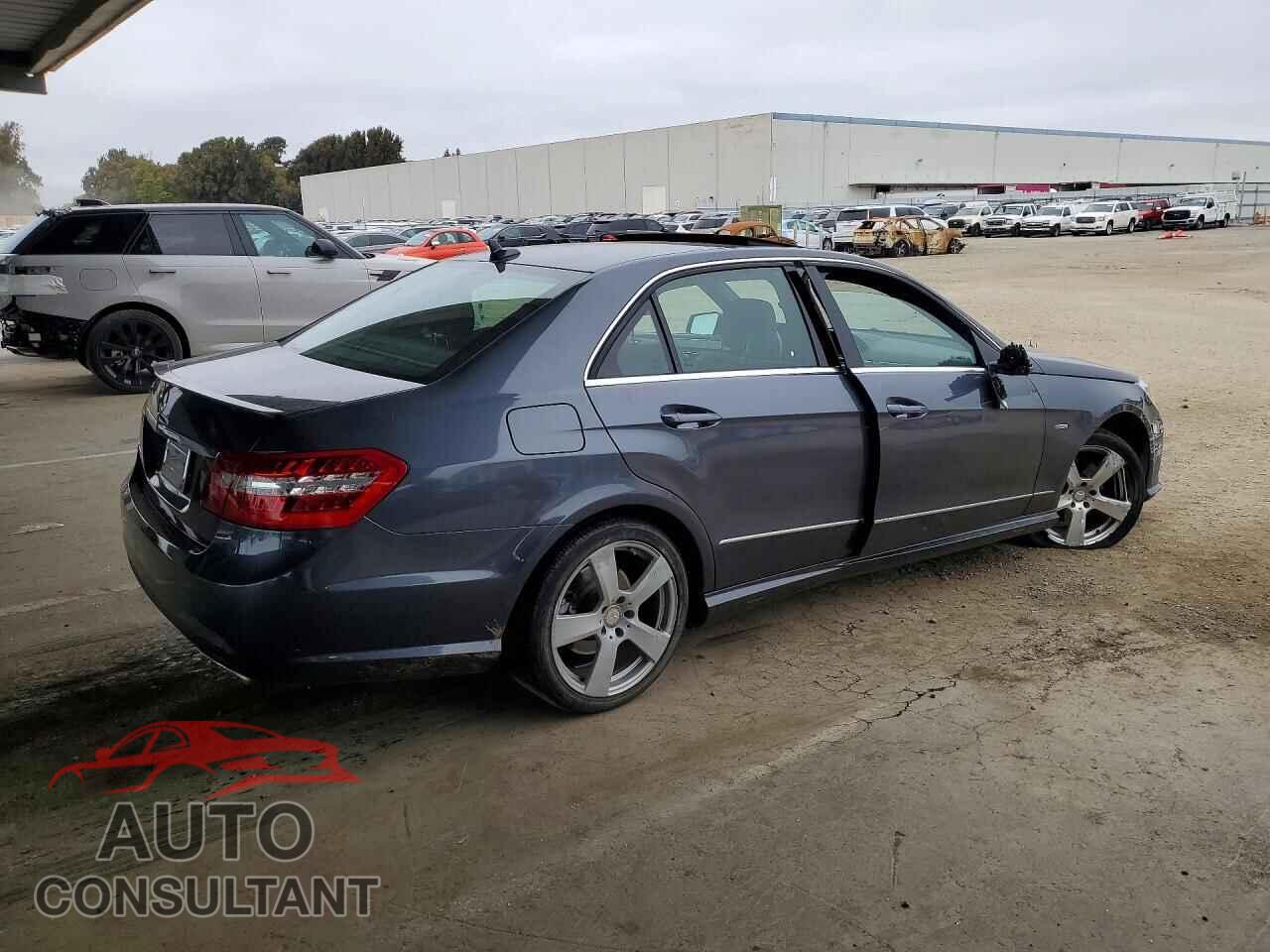 MERCEDES-BENZ E-CLASS 2012 - WDDHF5KB7CA582213