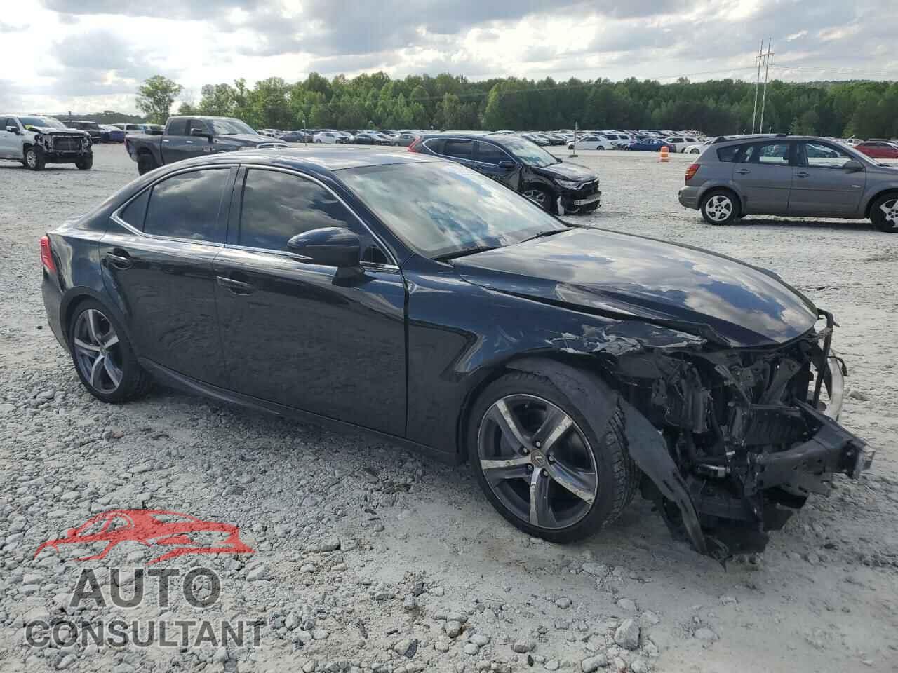 LEXUS IS 2017 - JTHBA1D23H5051433