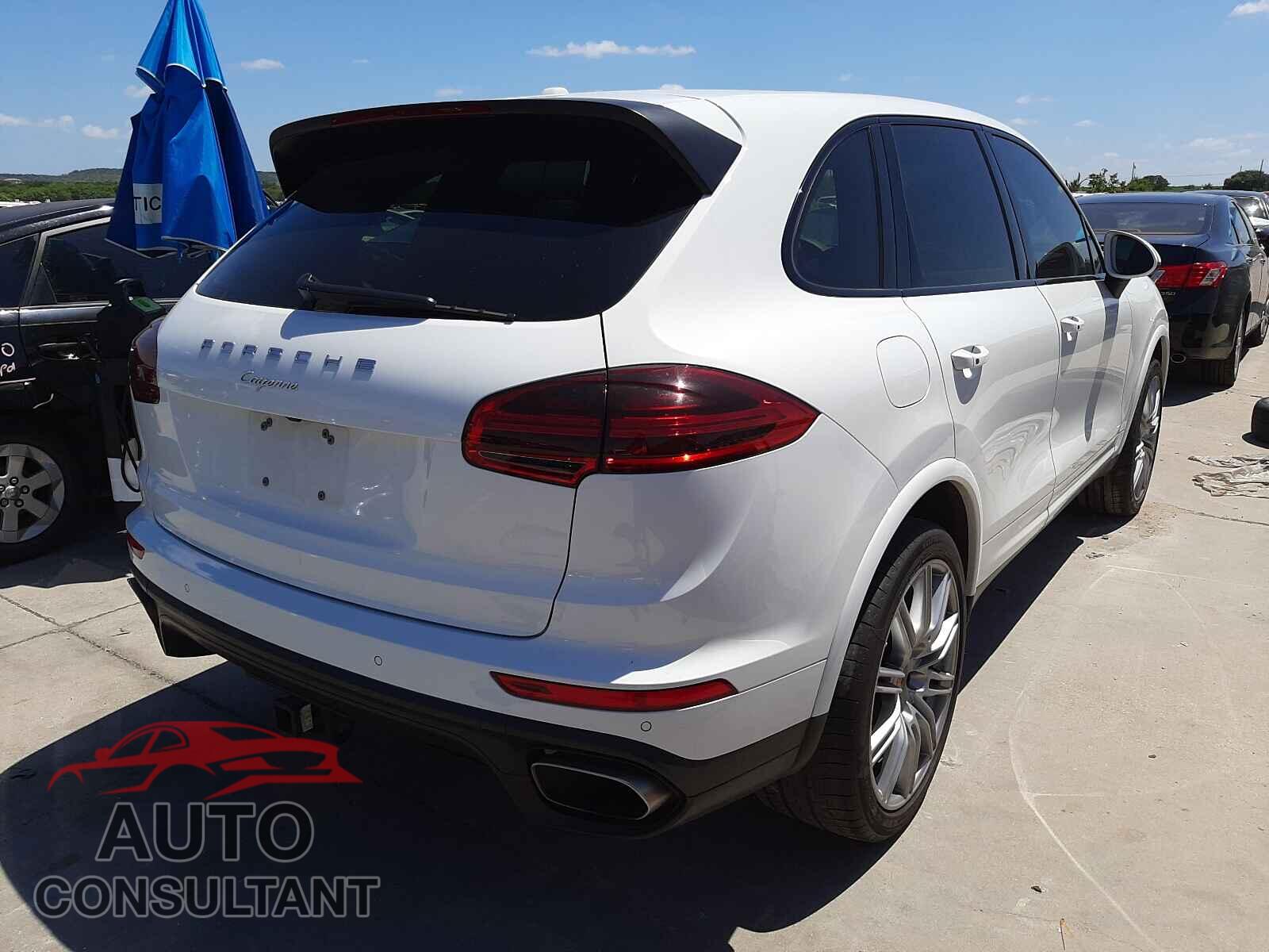 PORSCHE CAYENNE 2017 - WP1AA2A22HKA87993