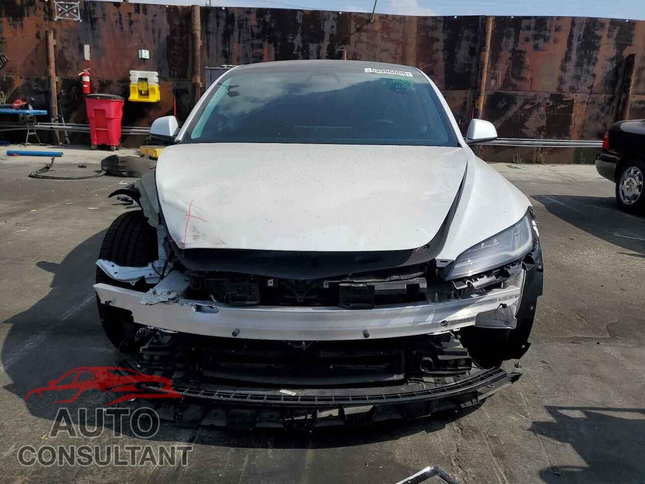 TESLA MODEL 3 2024 - 5YJ3E1EB7RF821609