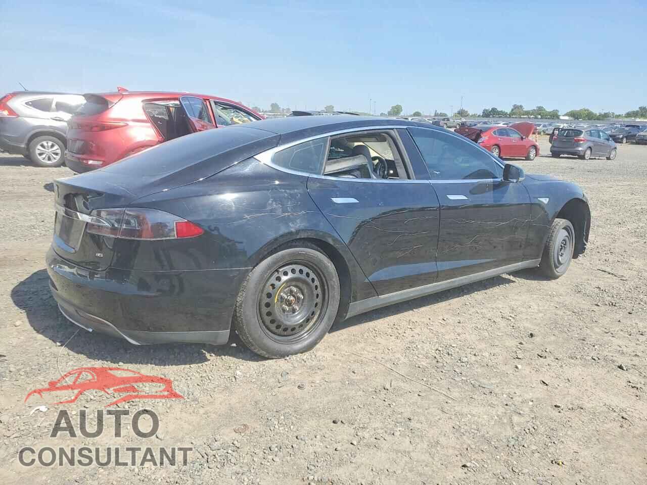 TESLA MODEL S 2013 - 5YJSA1DN2DFP05746