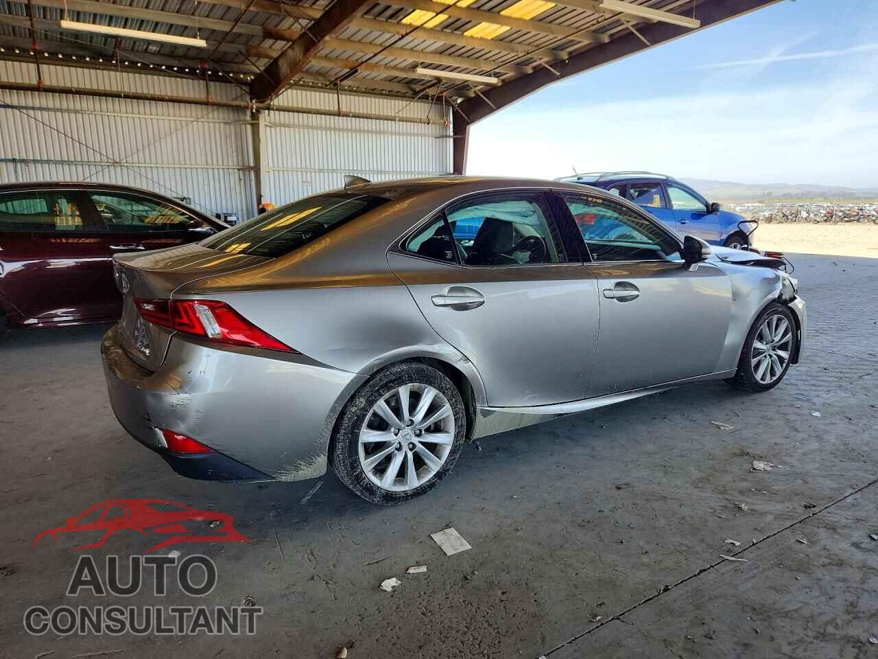 LEXUS IS 2016 - JTHBA1D24G5024448