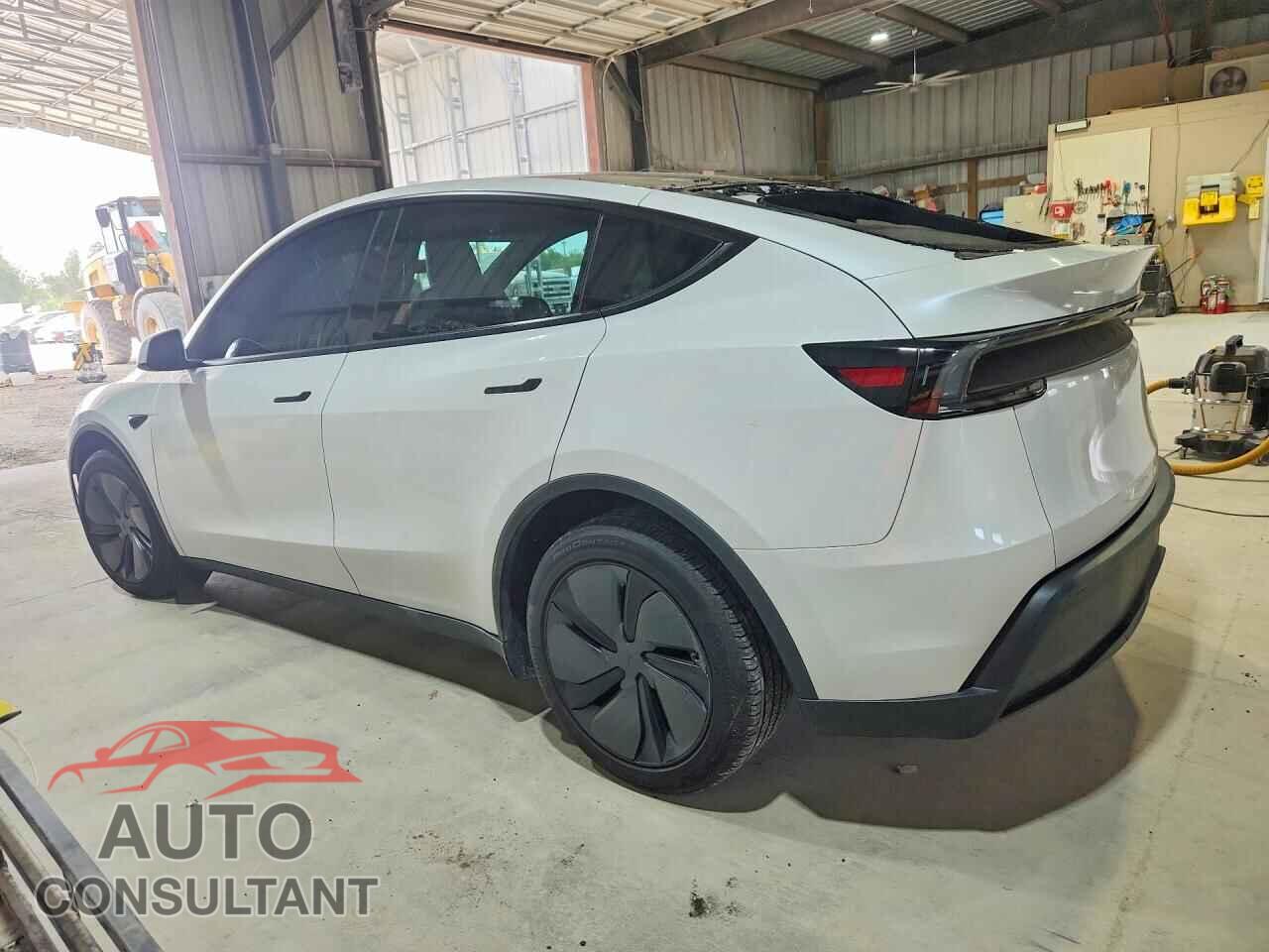 TESLA MODEL Y 2026 - 7SAYGDEE0TF339618