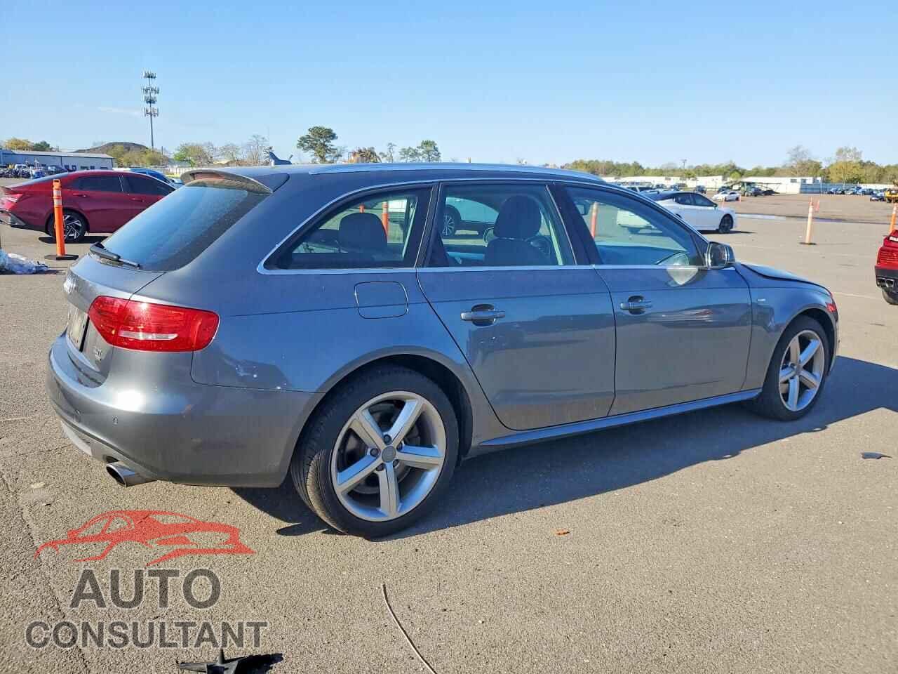 AUDI A4 2012 - WAUWFAFL8CA070907
