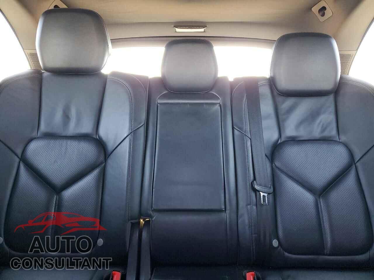 PORSCHE CAYENNE 2011 - WP1AB2A20BLA42632