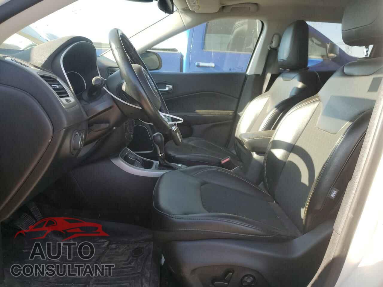 JEEP COMPASS 2019 - 3C4NJDBB1KT839377