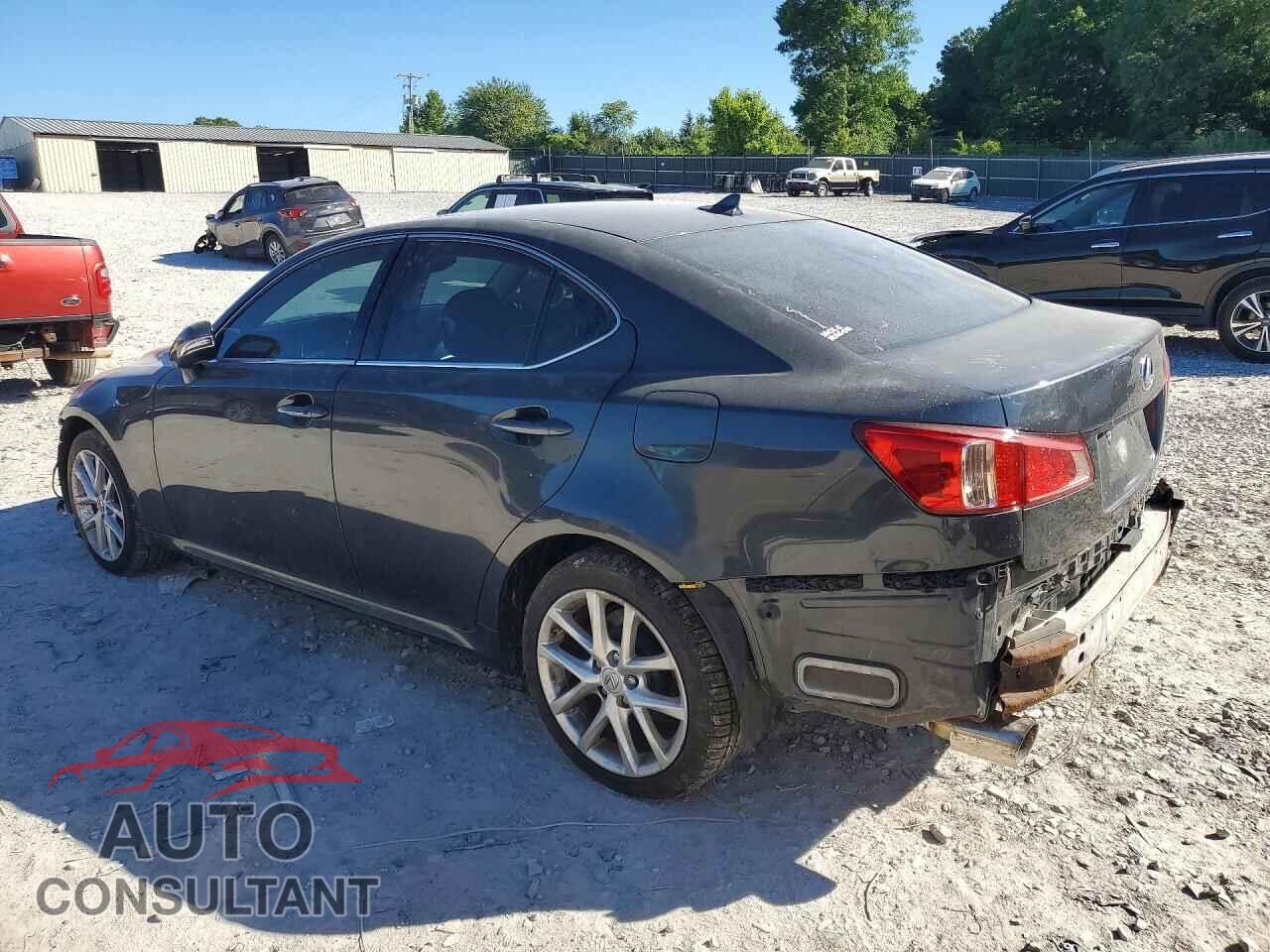 LEXUS IS 2011 - JTHCF5C25B2035144