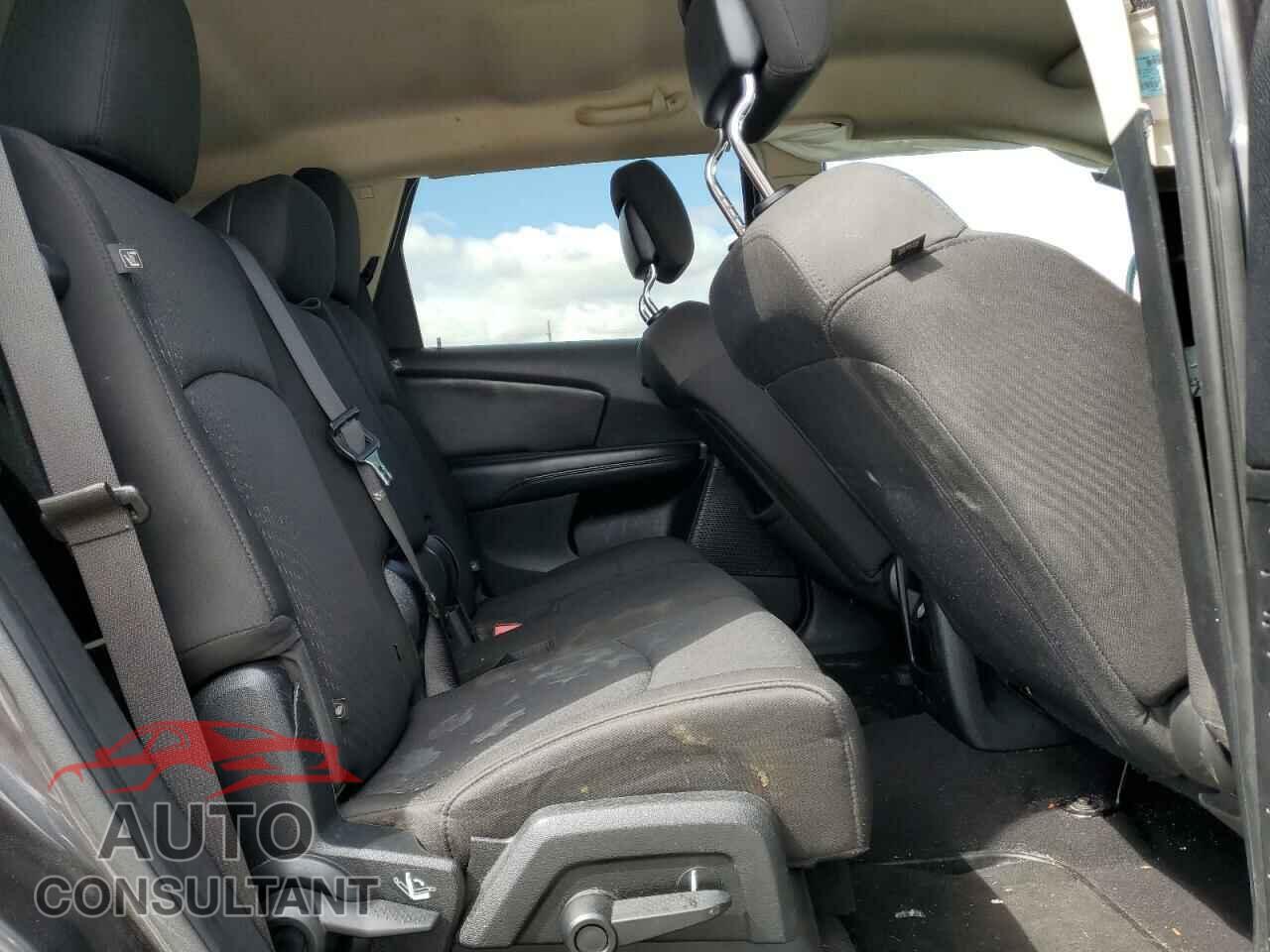 DODGE JOURNEY 2018 - 3C4PDCAB7JT520074